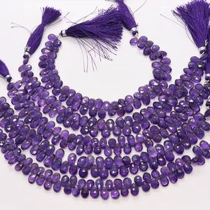 Perles en améthyste africaine facettées en forme de poire 6x9MM, perles de pierres précieuses en améthyste briolette à coupe latérale en forme de poire pour la fabrication de bijoux, vente en gros - Product Image 1