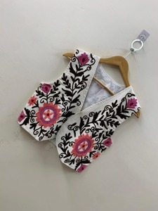 Gilet en coton blanc brodé de fleurs, col en V, sans manches, style bohème, vêtement d'extérieur pour femme, motif fait main, longueur standard - Product Image 2