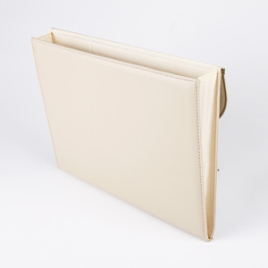 Cartera Portadocumentos de Cuero Zan Yang, Forma de Cartera, Impresión UV Opaca, Colores Beige y Marrón - Product Image 4