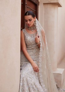 Robe de mariée sirène en dentelle perlée sans manches, longueur ras du sol, avec traîne, robe de soirée formelle, soutien-gorge intégré pour la mariée - Product Image 4