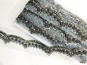 Tissu en dentelle perlée écologique de luxe avec broderie française et motif géométrique pour robes de mariée et tenues de soirée - Product Image 3