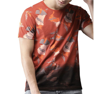 Camiseta sublimada para hombre con logo personalizado, ropa casual, corte ajustado, para uso en exteriores. - Product Image 1