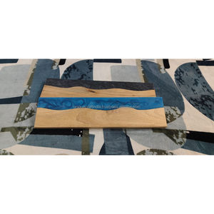 Bandeja de Servir de Madera Hecha a Mano con Resina Epoxi Abstracta Marrón y Dorada, Plato Decorativo para Té, Café y Charcutería - Product Image 3