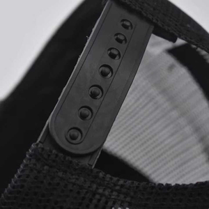 Low MOQ Lightweight Baseball Caps Custom Embroidery Outdoor Solid Color Breathable Mesh Trucker Caps - Product Image 6