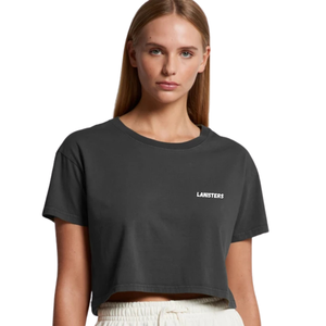 เสื้อยืดคอกลมแขนสั้นทรงครอปสำหรับผู้หญิง ทรงบ็อกซี่ สวมใส่สบาย พิมพ์ลายหน้าอกเล็ก รับผลิตตามแบบ OEM เสื้อแฟชั่นลำลอง ขายส่ง - Product Image 4