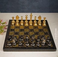 A.B Handicraftly - Jeu d'échecs magnétique rectangulaire fait main en acier inoxydable, or et noir, décoration de table moderne, décoration d'intérieur