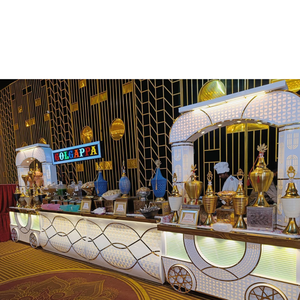 Mesas de buffet decoradas para exteriores dispuestas en una línea con paneles frontales modernos e iluminados - Product Image 4