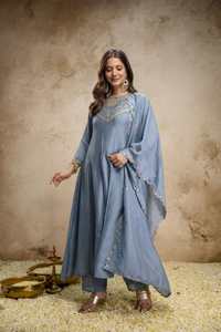 Conjunto de diseñador con bordado de secuencia codificada, top de seda Vichitra con pantalón y dupatta, completamente cosido y listo para usar. - Product Image 1
