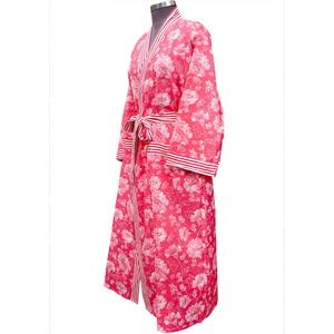 Robe traditionnelle à col en V 100% coton, motif floral dessiné à la main, longue robe kimono, fermeture à ceinture, séchage rapide, robe de bain été automne - Product Image 2