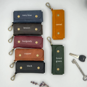 กระเป๋าใส่กุญแจหนังแท้สไตล์วินเทจทำมือ คลาสสิค หนังเครซี่ฮอร์ส  ของขวัญวันพ่อแบบส่วนตัว ตกแต่งสวยงาม - Product Image 5