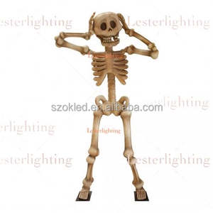 Esqueleto en cadenas Araña <span class=keywords><strong>Reclusa</strong></span> (marrón) espantapájaros foto Op ratones Hombre Lobo ratones fantasma Halloween árbol Banco embrujado sin cabeza - Product Image 3