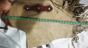 Pantalones de Montar para Hombre, Estilo Western, de Cuero Genuino con Diseño Floral y Cierre de Hebilla, por ROYAL INTERNATIONAL - Product Image 4