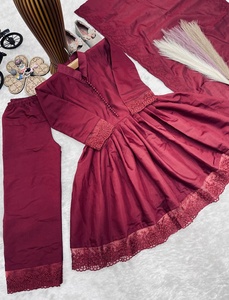 Costume Anarkali traditionnel tendance pour filles avec dentelle, pour mariage et fêtes, provenant d'un fournisseur indien - Product Image 3