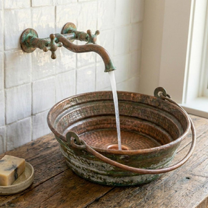 Lavabo de cobre con diseño elegante, lavabo de cobre con forma artística, lavabo de cobre con geometría única, lavabo de cobre con forma creativa. - Product Image 1