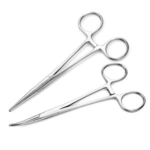 Pinces hémostatiques compactes de 4,5 pouces dotées d'un mécanisme de verrouillage précis, idéales pour une fixation sécurisée et délicate des vaisseaux. - Product Image 6