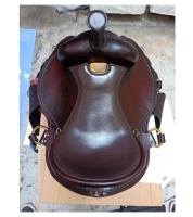Silla de montar western de cuero genuino marrón para equitación de resistencia con cabezada y pechera a juego, duradera y cómoda