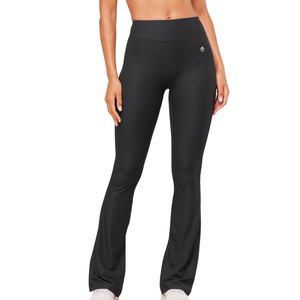 Pantalon de yoga côtelé sans couture pour femme, coupe évasée, taille haute, noir, pour la gym, le fitness, l'entraînement et les tenues décontractées confortables - Product Image 1