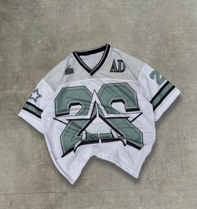 เสื้อฟุตบอลตาข่ายระบายอากาศคุณภาพสูงแบบ OEM สั่งทำพิเศษ พิมพ์ลายกราฟิกวินเทจ หมายเลขพิมพ์แบบซับลิเมชั่น ทรงโอเวอร์ไซส์ - Product Image 2
