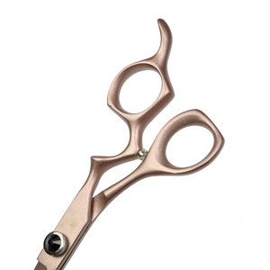 Ciseaux de barbier japonais de qualité supérieure, faits à la main, pour la coupe des cheveux, en acier inoxydable 440C, qualité supérieure, avec crochet fixe. - Product Image 4