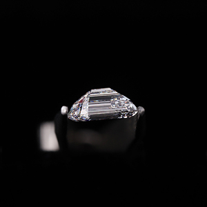Diamante Cultivado en Laboratorio con Corte Esmeralda de 2 a 4 Quilates, Piedra Suelta con Certificación IGI, Color DEF, Claridad VS1 VVS, Diamante Sintético CVD para Anillo de Compromiso - Product Image 3