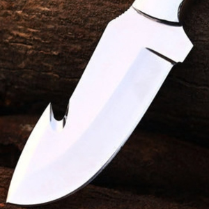 Cuchillo de Caza de Hoja Fija Plateada con Mango con Patrón Verde y Negro, Cuchilla con Gancho para Deshuesar, Cuchillo Utilitario para Supervivencia y Camping al Aire Libre - Product Image 2
