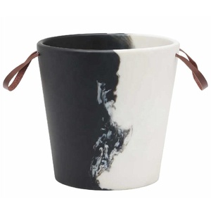 Nuevo Cubetero de Resina con Diseño en Espiral y Asas de Cuero, Enfriador de Champán de Resina, Enfriador de Vino de Resina para Fiestas, Bares y Decoración del Hogar - Product Image 4