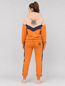 Conjunto Deportivo Personalizado para Mujer, Ropa Deportiva con Construcción de Calidad, Ajuste Cómodo y Apariencia Elegante para Equipos de Fitness - Product Image 2