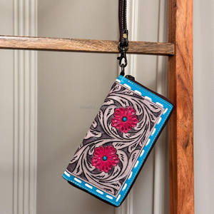 Nouveau Western fabriqué à la main en cuir sculpté pochette bracelet rouge Design Floral polyvalent femmes portefeuille et accessoire multi-usage - Product Image 2