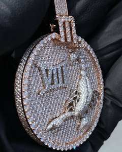 Medallón de Lujo con Incrustaciones de Diamantes del Signo Escorpio, Joyería Hip Hop en Oro Rosa VVS con Aspecto de Diamante - Product Image 1