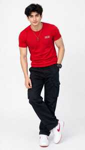 เสื้อยืดคอกลมแขนสั้นลายสีแดงสำหรับผู้ชาย ทรงปกติ สวมใส่สบาย ผลิตจากผ้าถัก 100% คอตตอน น้ำหนัก 180 กรัม ทอด้วยเทคนิคดิจิทัล เป็นมิตรต่อสิ่งแวดล้อม - Product Image 2