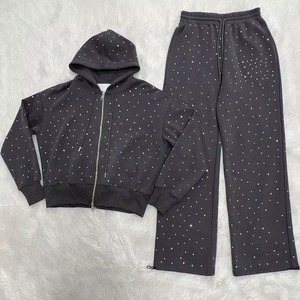 Survêtements d'hiver personnalisés de haute qualité pour hommes, coupe ajustée décontractée, sweat à capuche effet vieilli avec strass, motif uni, vente en gros, 100% coton - Product Image 1