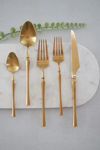 Nuevo juego de cubiertos de diseño de alta calidad con buen material, elegante juego de cubiertos de acero para boda al precio más bajo. - Product Image 4