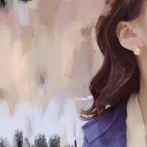 Boucles d'oreilles clous en argent pur S925 Ailes d'Ange avec perle ronde de 10-11 mm et légers défauts visibles – Beauté naturelle - Product Image 5