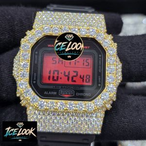 Reloj ICELOOK con Diamantes, Caja Cuadrada Digital, Correa con Pedrería, Unisex, Movimiento de Cuarzo de Lujo, Esfera de 38 mm - Product Image 1