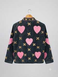Manteau bomber matelassé réversible pour femme en velours d'hiver, broderie à motif cœur peinte à la main, extérieur en coton, doublure en polyester. - Product Image 3