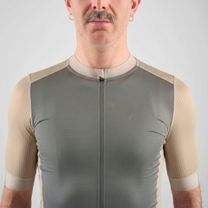 Maillot de Ciclismo Personalizado para Mujer, 100% Poliéster, Sublimado, Transpirable, de Secado Rápido, Verano, Corte Ajustado, Cierre de Cremallera, Manga Corta - Product Image 6