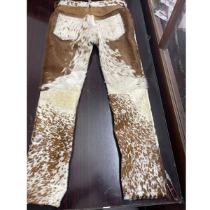 Pantalon homme coupe droite en toile imprimé cuir de vachette brodé, style urbain, taille mi-haute, braguette boutonnée, motif marron et blanc - Product Image 5