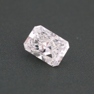 Diamant de laboratoire pur radiant 0,65 ct, couleur F, clarté IF, poli, HPHT, certifié IGI, élégant pour bagues de fiançailles, qualité export - Product Image 2
