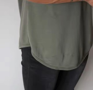 เสื้อยืดผู้ชายทรงโค้งรุ่นใหม่ สวยงาม ทรงเข้ารูป ผ้าฝ้าย 100% คุณภาพดีที่สุด 250 GSM รับออกแบบตามสั่ง ขายส่งจากโรงงาน - Product Image 3
