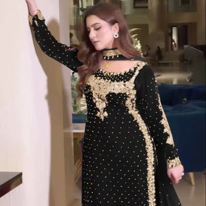 Nuevo diseñador de lanzamiento Viscose Velvet Party Wear Top-Dupatta Fondo completamente cosido con bordado pesado Trabajo de mezcla para Salwar - Product Image 1