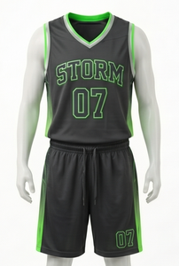 Ensemble de maillot de basket Storm noir et vert, sublimé, col en V, sans manches, short à cordon, évacuation de l'humidité, coupe athlétique, adulte - Product Image 2