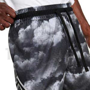 กางเกงขาสั้นกีฬาผู้ชายผ้าตาข่าย กางเกงวิ่งเทรนด์ฮิปฮอป กางเกงขาสั้นลำลองสตรีทแวร์ผ้าตาข่าย - Product Image 6