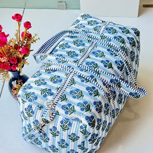 Blue Floral Striped <b>Duffel</b> <b>Bag</b> Large Capacity Zipper Closure Travel Weekender <b>Bag</b> for Men Women - Product Image 6