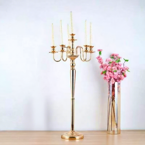 Candelabro de Metal para Bodas, Portavelas de Pie para Decoración Plateada de Hoteles y Eventos - Product Image 1