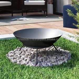 Foyer en fer lourd durable avec pieds solides assurant la stabilité, la sécurité et la performance en extérieur par temps froid - Product Image 4