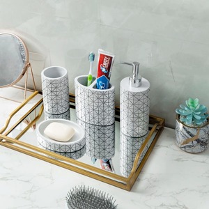 Organizador de Baño Geométrico Moderno, Ideal para Apartamentos Tipo Estudio y Hogares Modernos, Artículos Esenciales para el Baño Hechos a Mano en India - Product Image 5