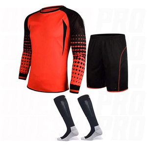 Ensemble complet de maillot de gardien de but de football premium avec protection rembourrée, short et maillot de gardien - Product Image 1