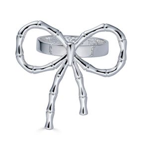 Anneau de serviette décoratif en métal, idéal pour les dîners de mariage et la mise en valeur élégante de la table - Product Image 4