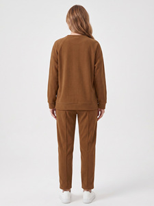 Pantalones de Pierna Recta Ajustados, Conjuntos Deportivos con Ribete en Contraste, Sudaderas con Capucha, Logotipo Personalizado, Corte Regular, Hombros Caídos, Cuello Redondo - Product Image 2