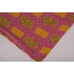 ผ้าห่มคันธาทำมือ ลายดอกไม้สไตล์วินเทจ ผ้าฝ้ายอินเดีย โบโฮ ผ้าคลุมเตียง ผ้าห่มสองด้าน ของตกแต่งบ้าน ของขวัญ - Product Image 5